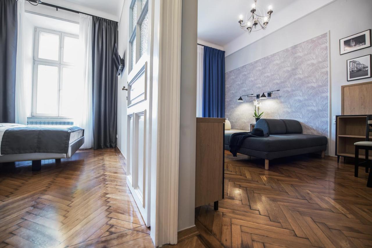 Bentis Luxury Apartments Krakow Luaran gambar