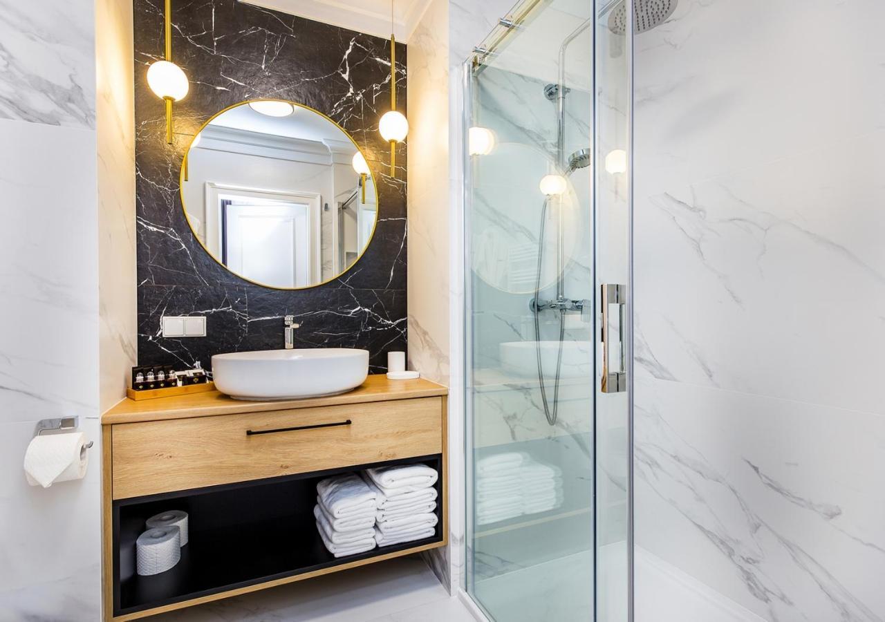 Bentis Luxury Apartments Krakow Luaran gambar