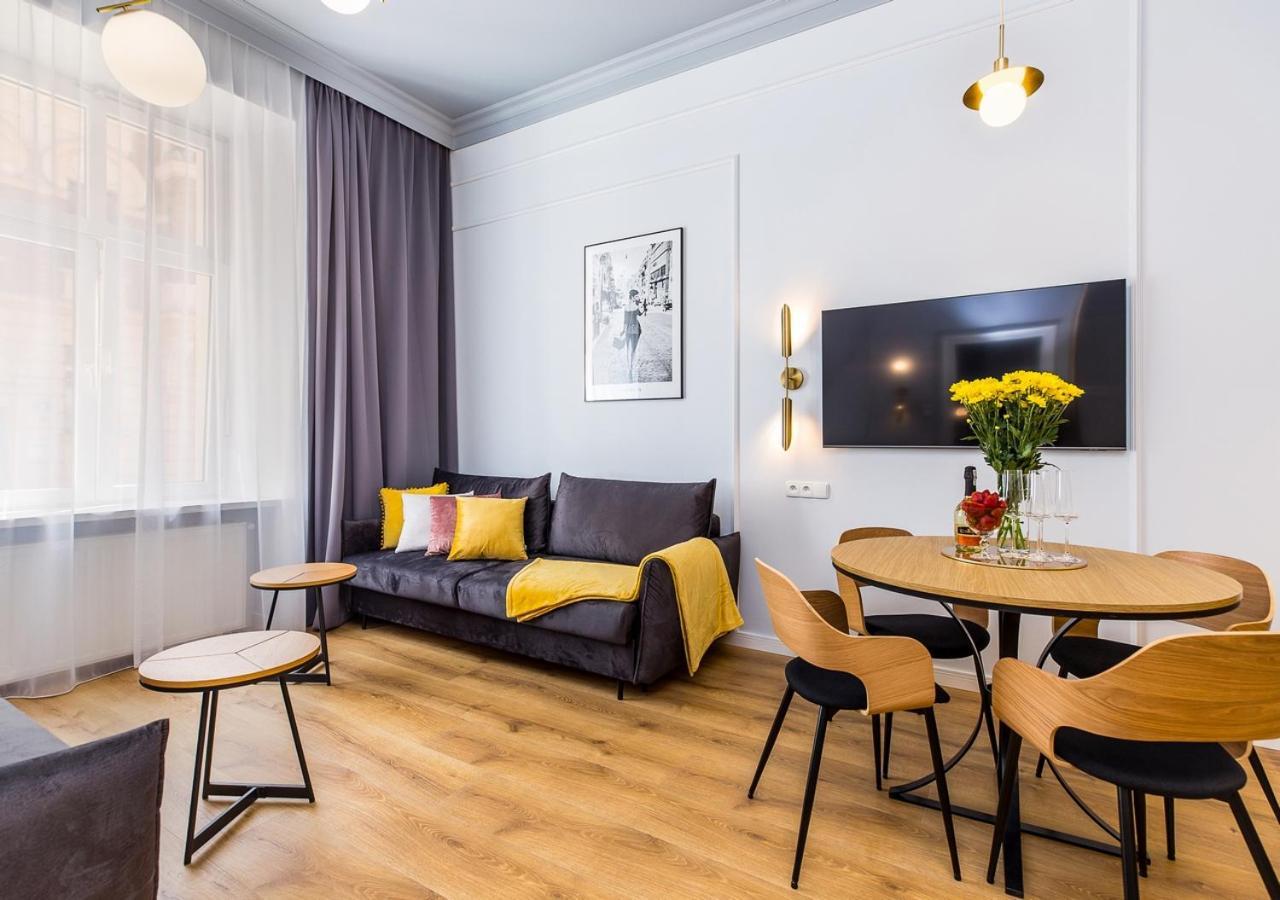 Bentis Luxury Apartments Krakow Luaran gambar