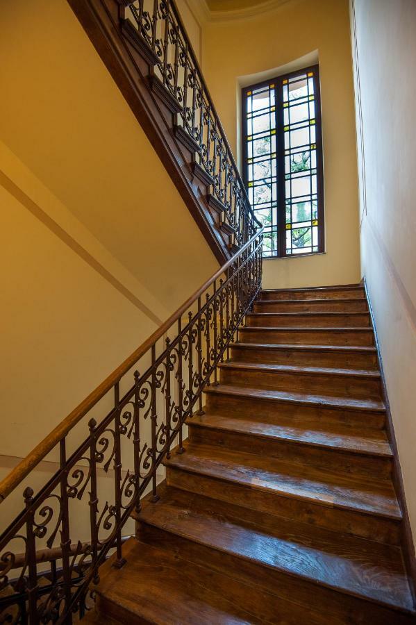 Bentis Luxury Apartments Krakow Luaran gambar