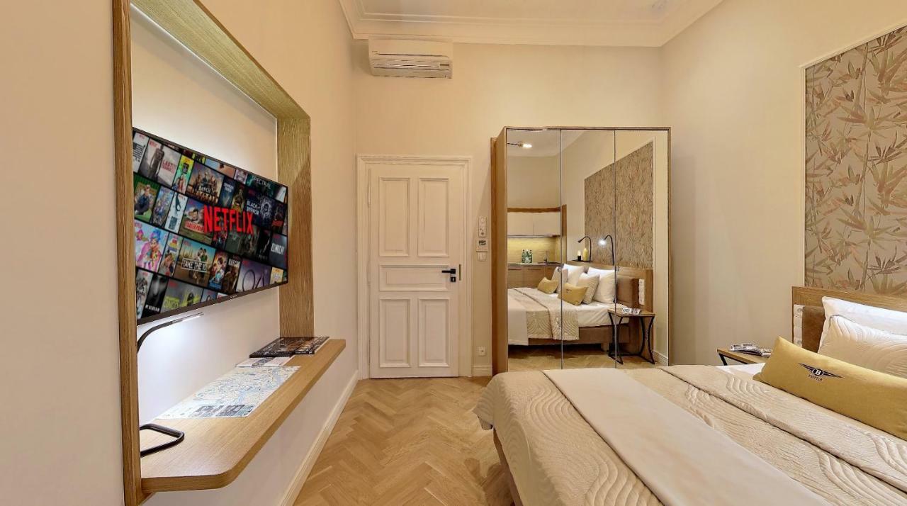 Bentis Luxury Apartments Krakow Luaran gambar