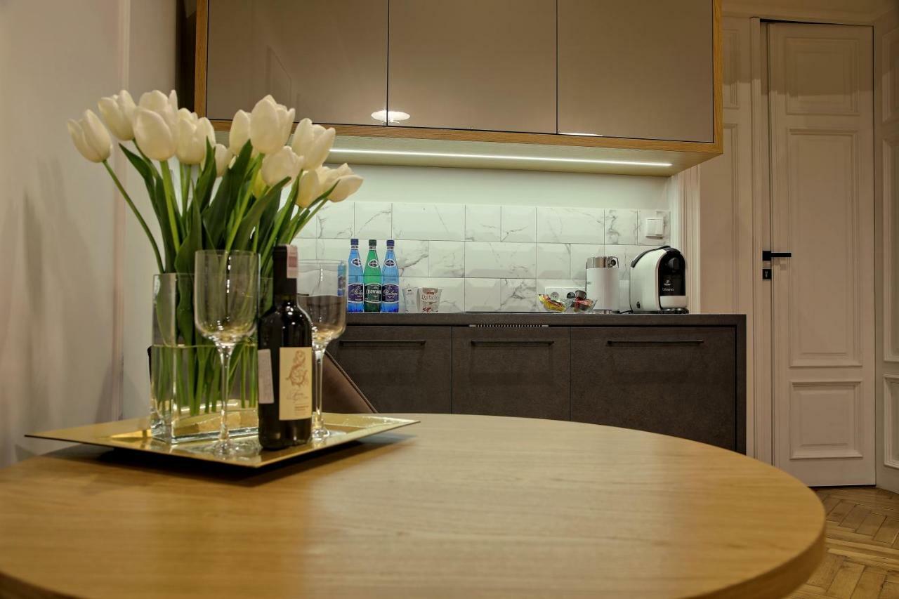 Bentis Luxury Apartments Krakow Luaran gambar