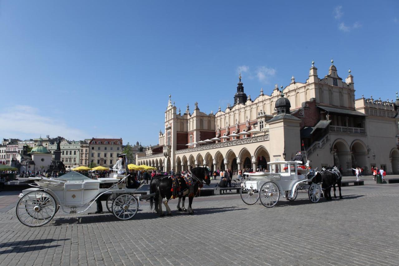 Bentis Luxury Apartments Krakow Luaran gambar